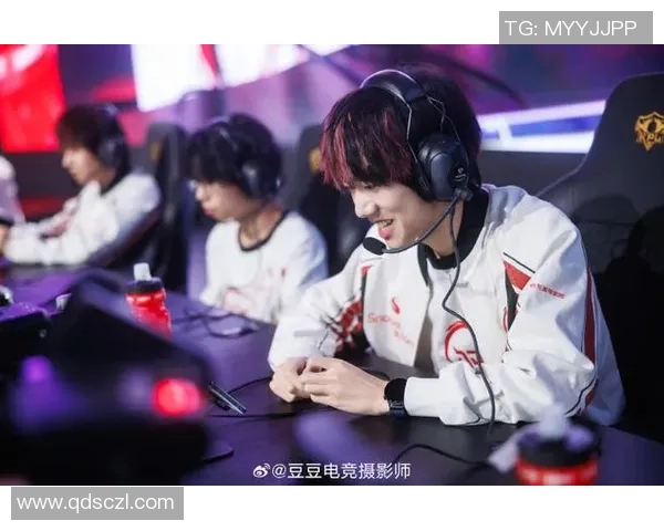 电竞新闻从青涩到巅峰JDG战队的奋斗与荣耀之路